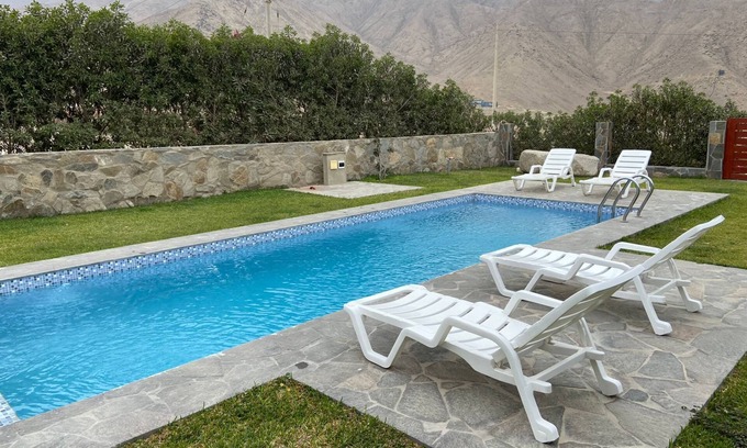 Pachacamac Casa | Casa de Campo con Piscina, parrilla y areas verdes, totalmente equipado