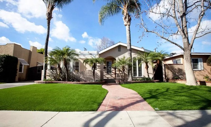 Anaheim Colony Historic District Casa | Casa de Citron Near Disney