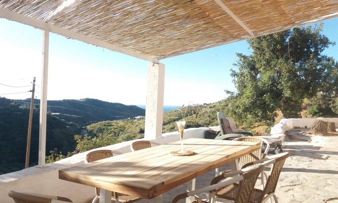Moclinejo Otro | Casa rural con piscina y a 15 minutos de la playa