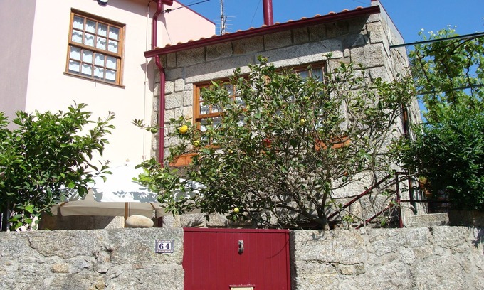 Carreco Villa | CASA DE FORNELOS - ¡Relájate, disfruta de la comodidad del hogar y disfruta de la naturaleza!