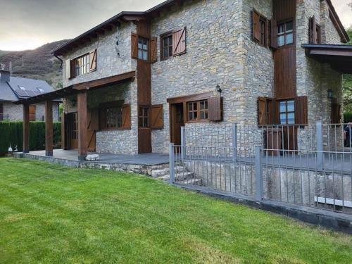 Soriguera Chalet De Esquí | Casa de fusta al cor dels Pirineus