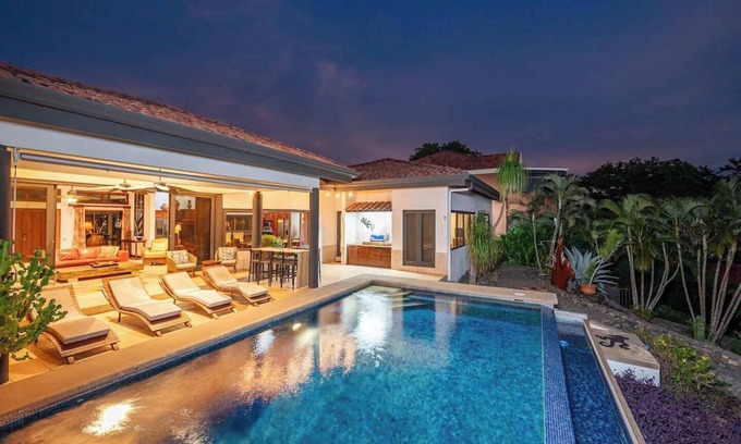 Coco Casa | Sweeping views of Coco Bay - Get Away-Vacation or Work Remote