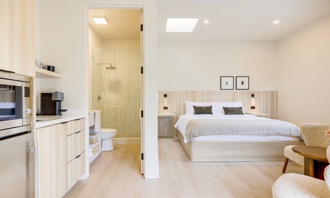 Santa Barbara Apartamento | Casa De La Vina Unit 10 - Boutique Suites