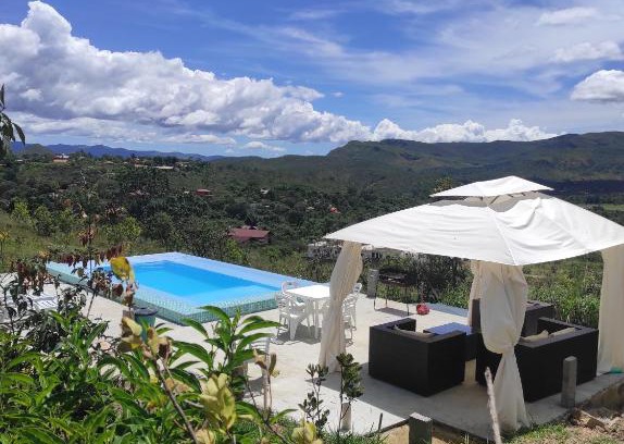 Alto Paraiso de Goias Casa | Casa de Maitreya - piscina, ar condicionado