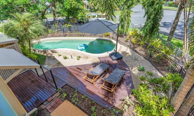 Holloways Beach Apartamento | Casa De Playa - Beach Townhouse