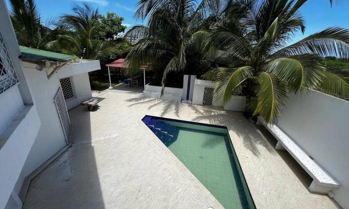 Arroyo de Piedra Casa | Casa de playa Villa Bonita 4 habitaciones capacidad 12 personas Playa piscina jardines kiosco A 15 minutos de Cartagena