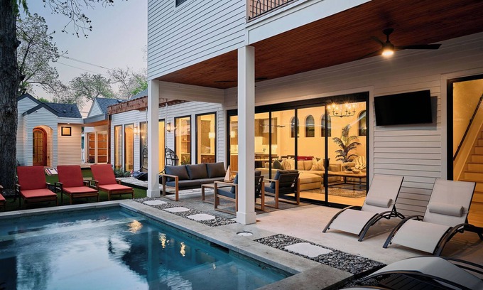 Govalle Casa | Casa De Prado by Lux Tiny Resorts