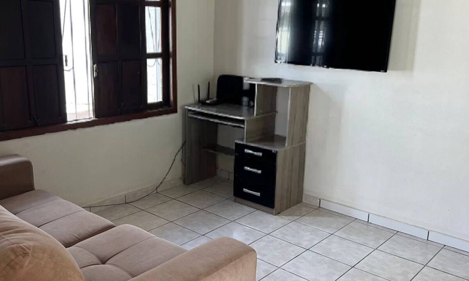 Porto Seguro Casa | Agradable casa de playa con piscina, aire acondicionado. WiFi, Balcón con vistas al mar