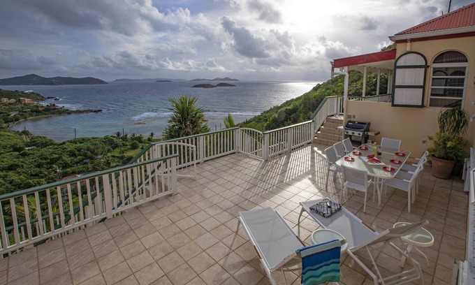 Estate Johns Folly Villa | Casa de Sueños tiene vistas a las Islas Vírgenes Británicas - Llame para tarifas para fiestas más pequeñas