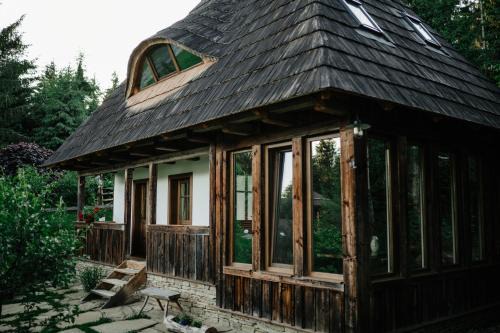 Colibita Casa | Casa de Vacanta Colibita Veche- langa lac