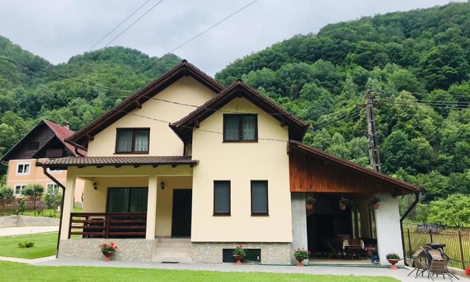 Sugag Cabina | Casa de vacanta Dana