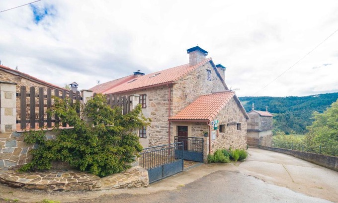 Cundins Casa | CASA DE VERDES Turismo Rural