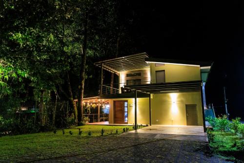 La Fortuna Casa | Casa del Bosque at La Fortuna