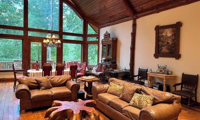 Glenville Casa | Casa Del Bosque