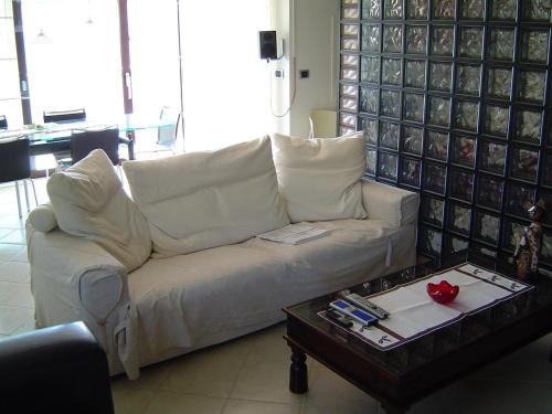 Roseto degli Abruzzi Apartamento | Casa Denise, 115mq, ombrellone al lido incluso fino al 6 settembre