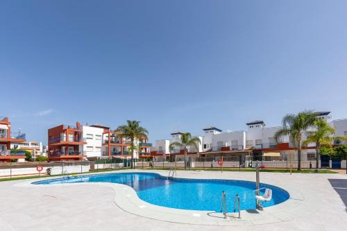 Vera Casa | Casa Descubrimiento - Dúplex Moderno con Jardín a 5 minutos de la Playa de Vera
