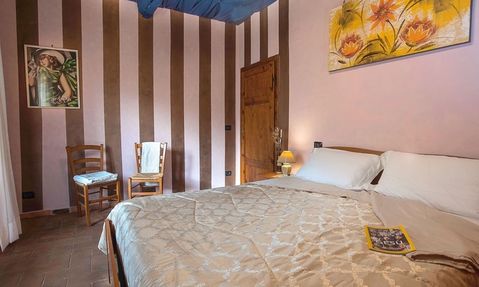 Poggibonsi Apartamento | Casa di Pierina: tu sala de estar en Colori. Enogastronomía y Romanticismo