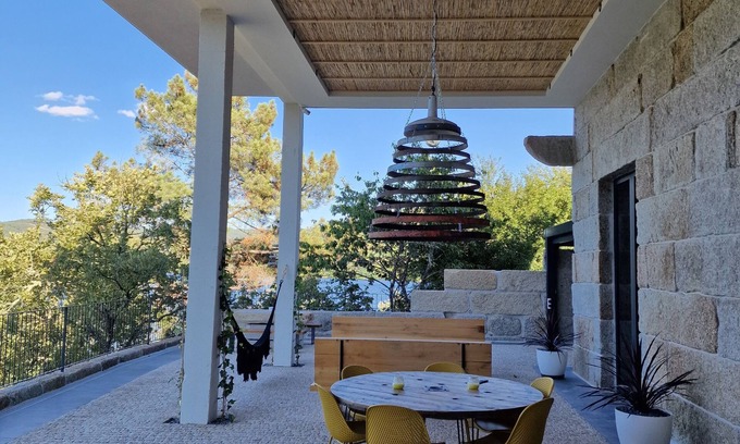 Castrelo de Mino Cabina | Casa do Barqueiro TREIXADURA
