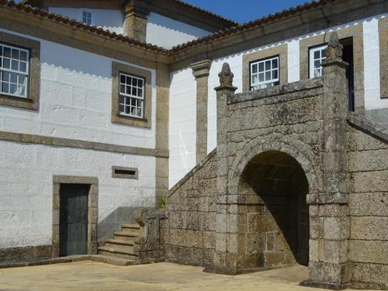 Pevidem Cama Y Desayuno | Casa do Ribeiro B&B