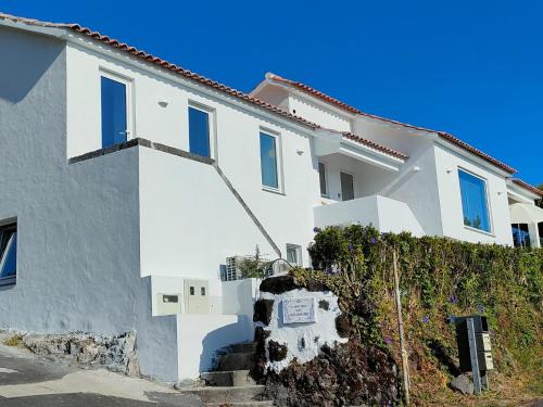 Prainha Casa | Casa dos Castanheiros - The White Cottage