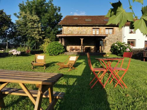 Santa Maria de Cayon Casa | Casa El Espesedo, 6 dormitorios y 6 baños, salón 60m2, jardin 500m2