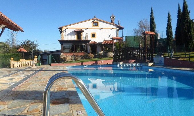 Parbayon Casa | Casa El Molino - Piscina, Pista de Tenis, Wi-Fi, Barbacoa..Jardin
