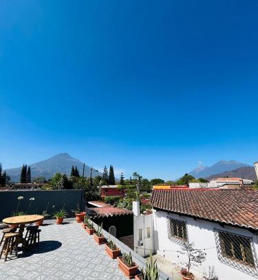 Antigua Guatemala Cama Y Desayuno | Casa ELA Candelaria