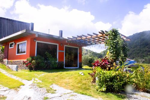 La Laguna Casa | Casa Elalto Panamá - Cabaña de Montaña En San Carlos Panamá