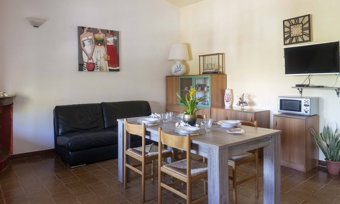 San Giovanni Apartamento | Casa Eleonora - Two Bedroom Apartment, Sleeps 4
