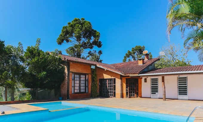 Cotia Casa | Casa em Cotia com piscina e área de lazer infantil