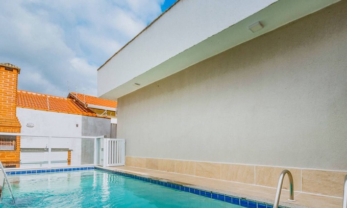 Cibratel II Casa | Casa em Itanhaém com piscina em condomínio