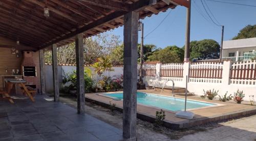 Jacone Casa | Casa em poucos passos da praia de Jaconé