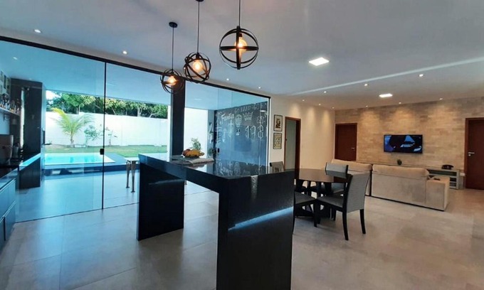 Porto Seguro Casa | Casa em Taperapuan com 3 Suítes e Hidromassagem