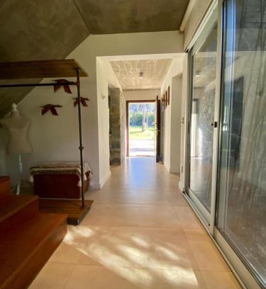 El Placer Casa | Casa en Barrio Cerrado en Rincón del Indio cerca del mar