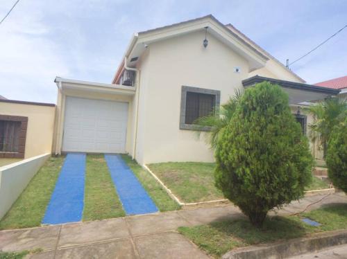 Leon Casa | Casa en León, Nicaragua