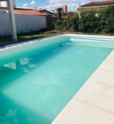 Villa Carlos Paz Casa | Casa en Villa Carlos Paz con Pileta , Quincho y Jardín a Pasos del Centro