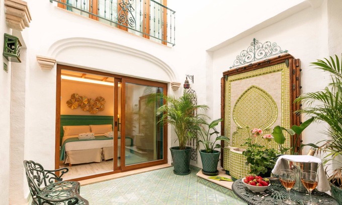 Historic Center of Estepona Condominio | Casa Esmeralda Luxury Boutique Apartments Old Town