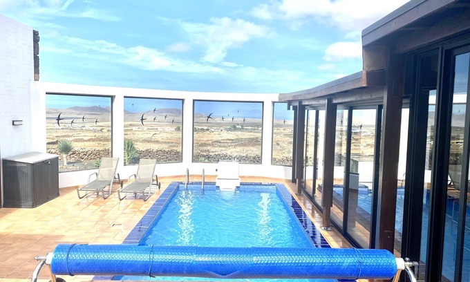 Villaverde Casa | Casa Estela: vistas, privacidad, diseño y tradición.