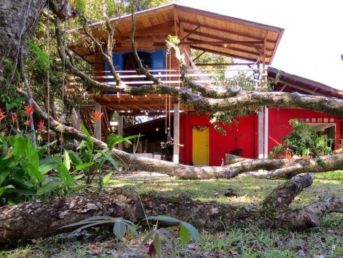 Paranagua Casa | Casa Estilosa e Rústica com Vista para o Pôr do Sol da Ilha do Mel!