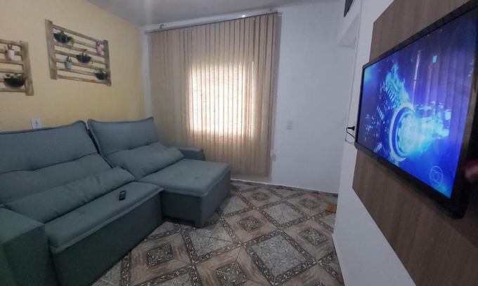 Novo Gloria Casa | CASA EXCELENTE DE 2 QUARTOS C ÁREA GOURMET E WI-FI