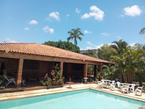 Jacone Casa | Casa Excepcional em Jaconé com Ar e Piscina