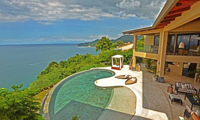 Herradura Casa | Villa el Faro, Herradura Costa Rica