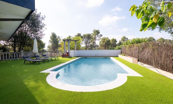 Palleja Casa | Casa Farré next Barcelona Center