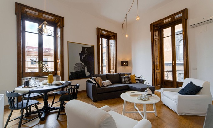 Naples City Centre Apartamento | Casa Frangiò - Naples Historical Centre