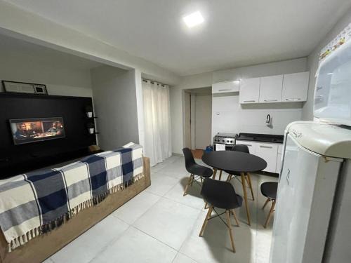 Uberaba Apartamento | Casa fundos Eco City 03 Simples e Confortável com 2 Quartos e Garagem