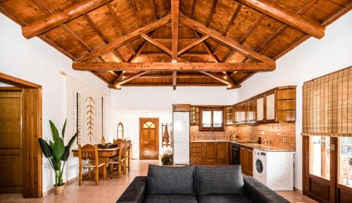 Skopelos Villa | Casa Gaia