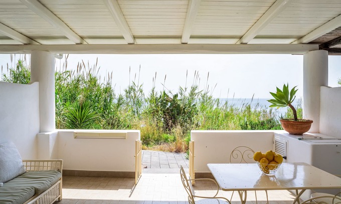 San Vincenzo Casa | Casa Ginestra entre el mar y el volcán.