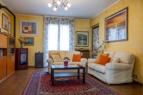 Darfo Boario Terme Apartamento | Casa Giulia, Darfo Boario Terme Ospitar