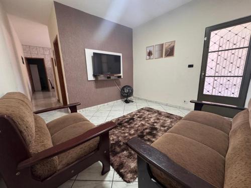 Ourinhos Casa | Casa gostosinha perto do centro, ar cond e vaga