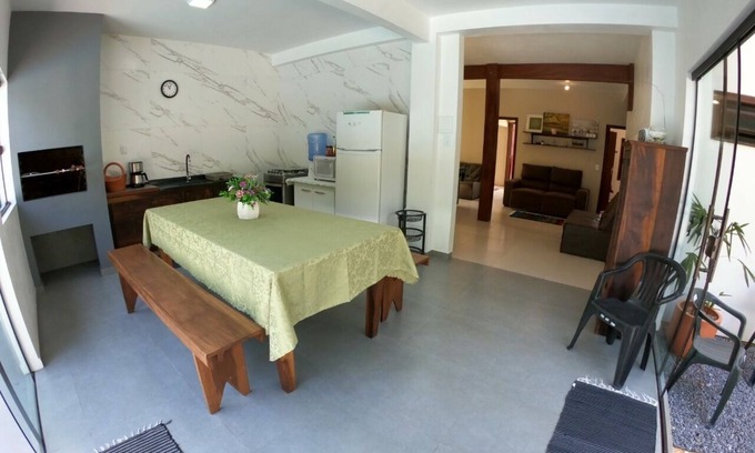South Region Casa | Casa Grande com Piscina Próximo ao mar na Praia da Ferrugem Garopaba SC